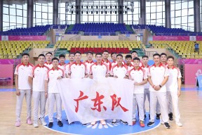 多宝官网 -包含窗口期广州队备战全明星赛，更衣室发声细节曝光，悬念犹存，年轻球员得到机会的词条